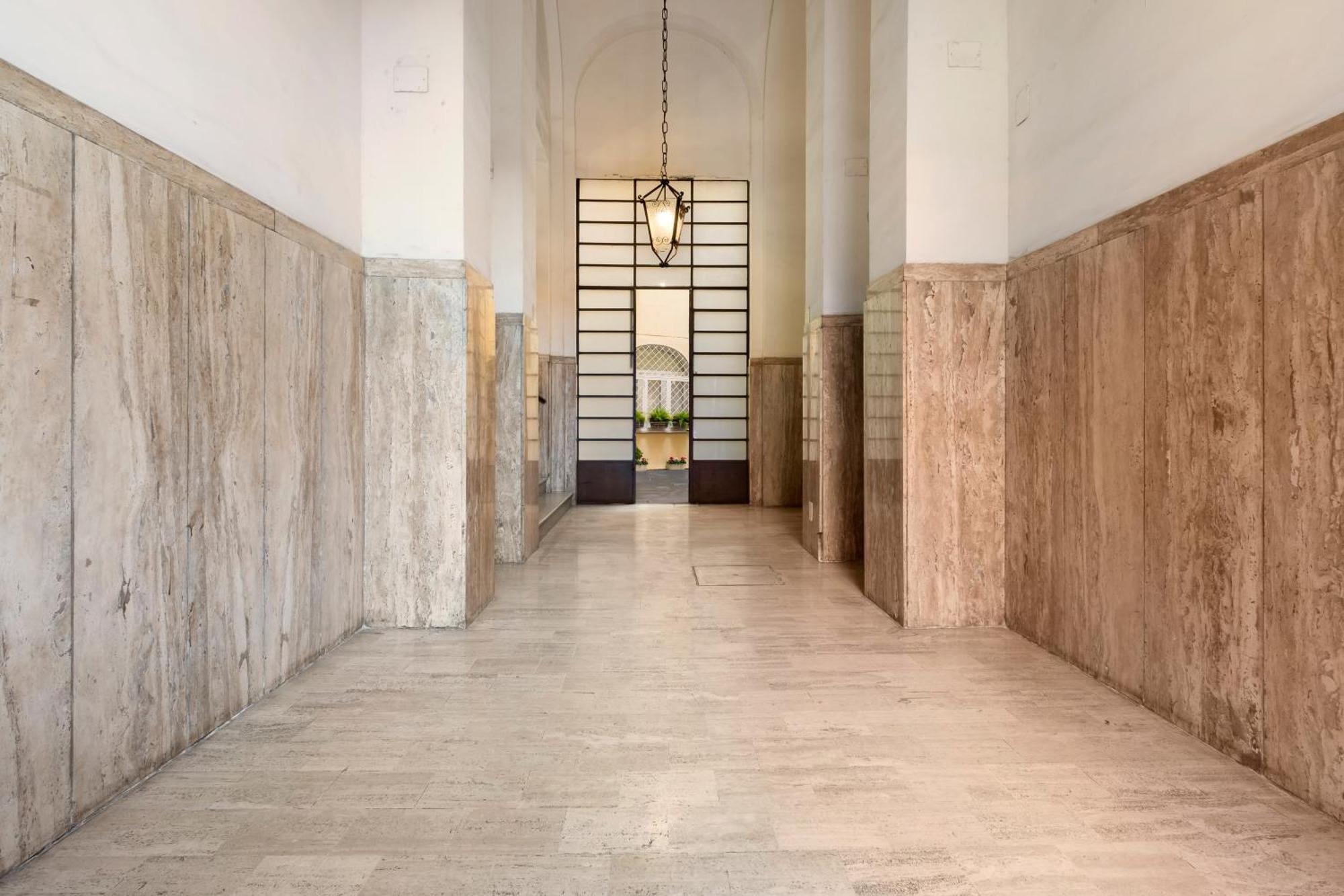 רומא Lata Rana Colosseum Luxury Loft מראה חיצוני תמונה