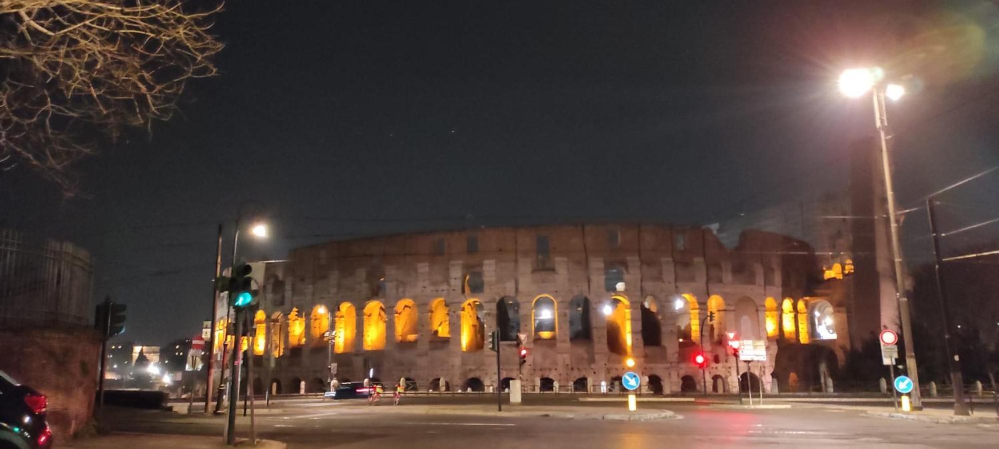 רומא Lata Rana Colosseum Luxury Loft מראה חיצוני תמונה